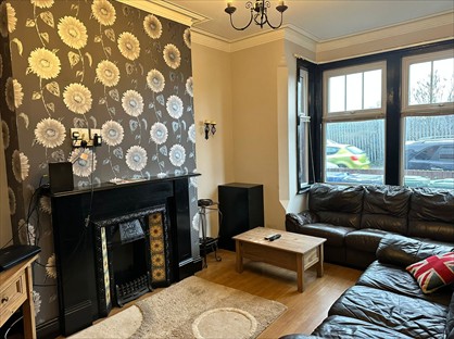 6 bed room for rent in Room in a Shared House, Harrington St, DN35