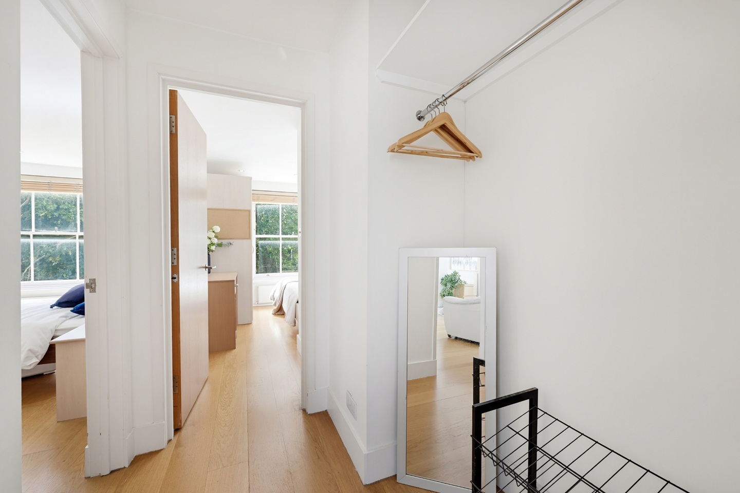 2 Bed Flat, Longridge Road, SW5 photo 5