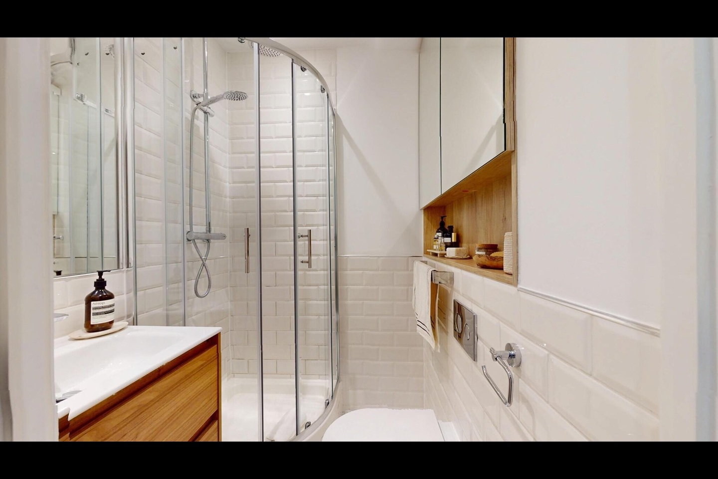 Studio Flat, Draycott House, SW3 photo 3