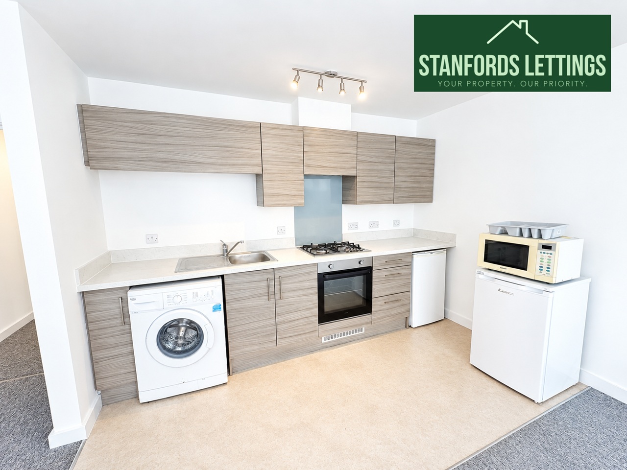 2 Bed Flat, Western Road, BN3 photo 3