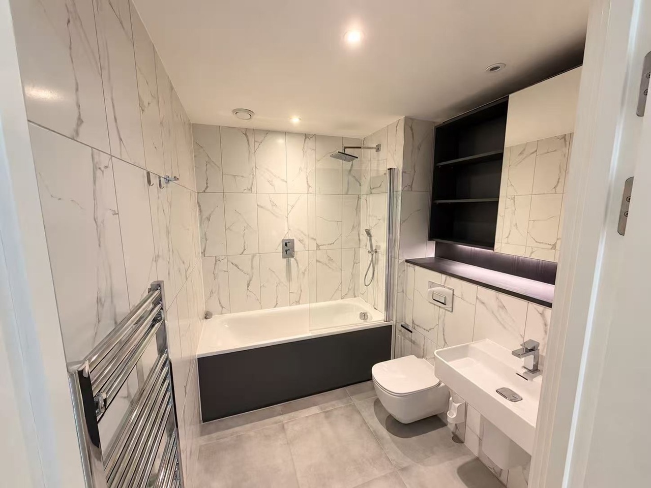 Room in a Shared Flat, New Bailey St, M3 photo 5