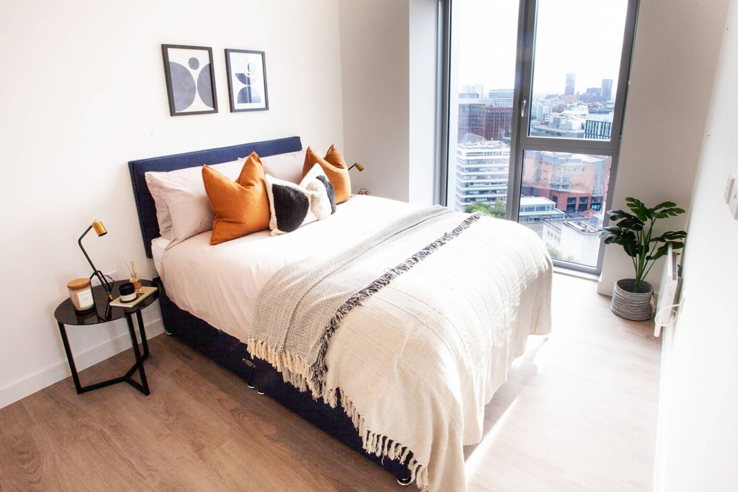 Room in a Shared Flat, New Kings Head Yard, M3