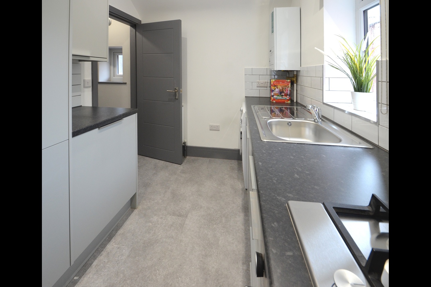 3 Bed Flat, Hucknall Road, NG5 photo 4