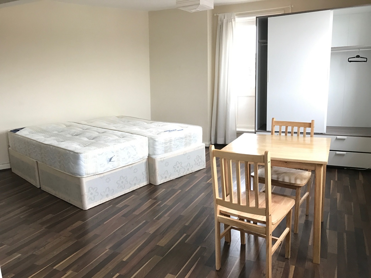 Studio Flat, Hogarth Road, SW5