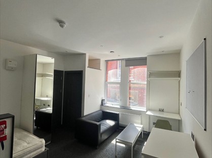 1 bed flat/apartment for rent in Studio Flat, Eaton Crescent, SA1