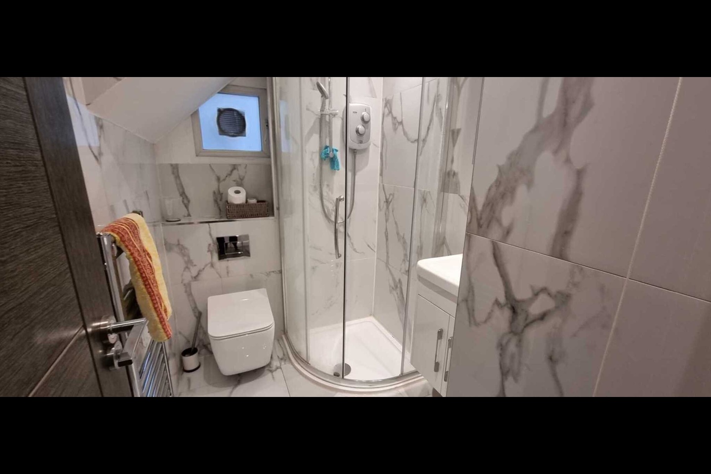 Studio Flat, Warwick Gardens, W14 photo 3