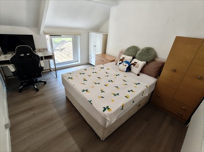 6 bed room for rent in Room in a Shared House, King Edwards Road, SA1