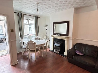 2 bed terraced house for rent in 2 Bed Terraced House, Handfield St, L5