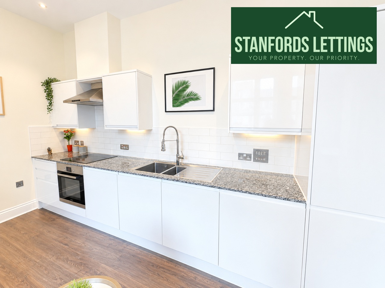 2 Bed Flat, East St, BN1 photo 2