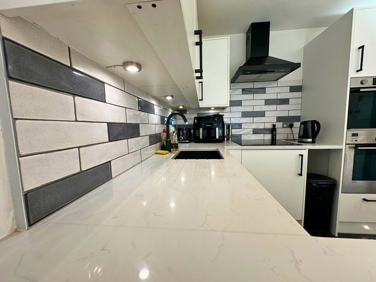 1 Bed Flat, Long Lane, SE1 photo 5