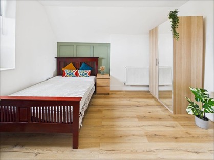 5 bed room for rent in Room in a Shared House, The Promenade Mount Pleasant, SA1
