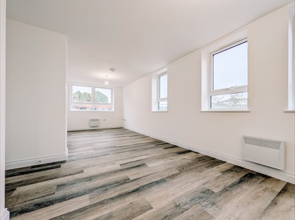 2 bed flat/apartment for rent in 2 Bed Flat, Broadway Chambers, SS13