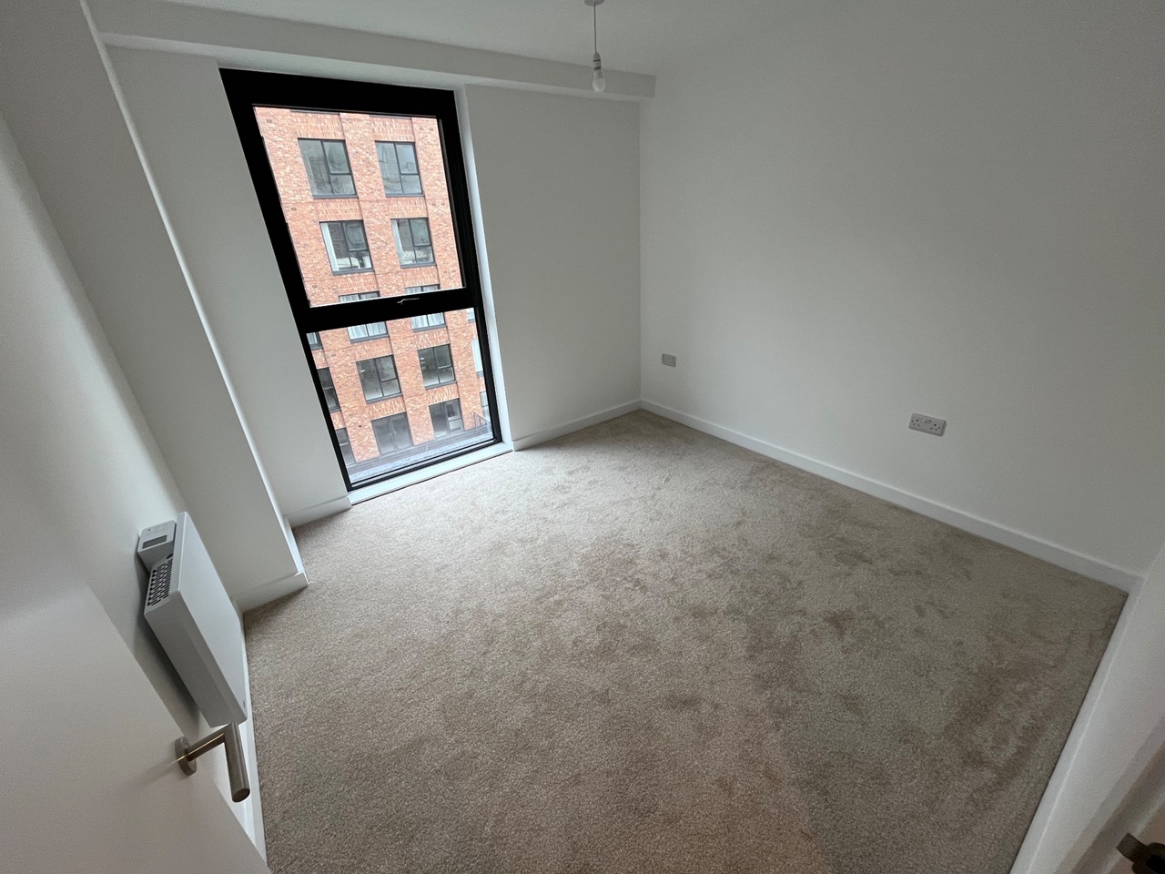 Salford - 2 Bed Flat, Ordsall Lane, M5 - To Rent Now for £1,495.00 p/m