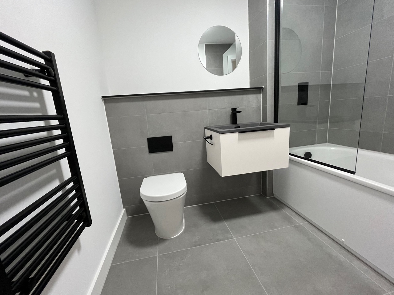 Salford - 2 Bed Flat, Ordsall Lane, M5 - To Rent Now for £1,495.00 p/m