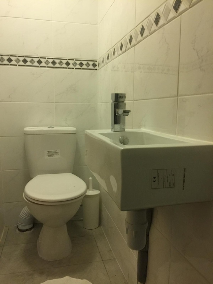 London - Room in a Shared Flat, Durnsford Road, SW19 - To Rent Now for ...