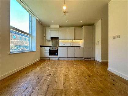 1 bed flat/apartment for rent in 1 Bed Flat, Regent House, SS14