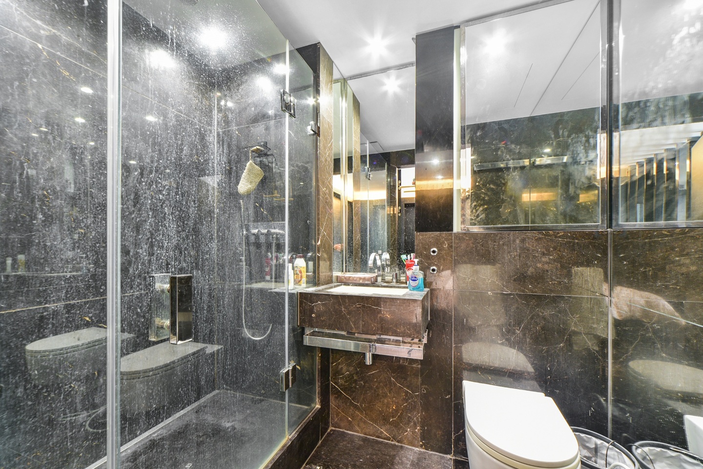 London - Studio Flat, Pan Peninsula Square, E14 - To Rent Now for £ ...