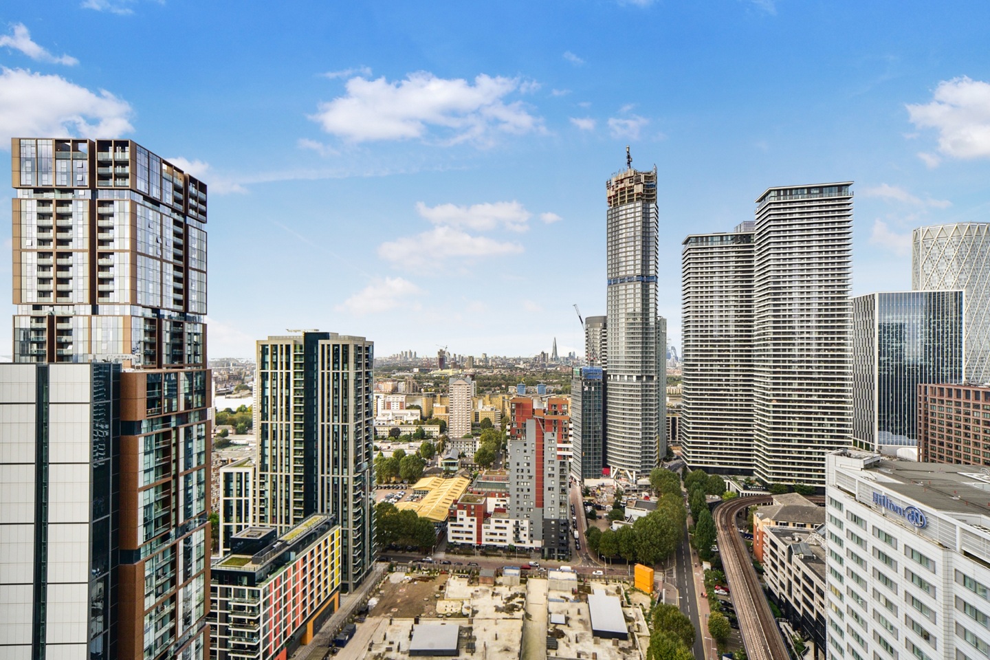 London - Studio Flat, Pan Peninsula Square, E14 - To Rent Now for £ ...