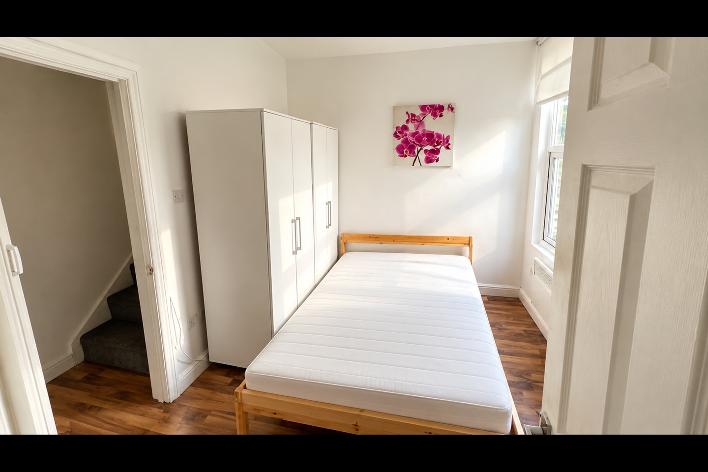 London - 1 Bed Flat, The Avenue, N17 - To Rent Now for £1,250.00 p/m
