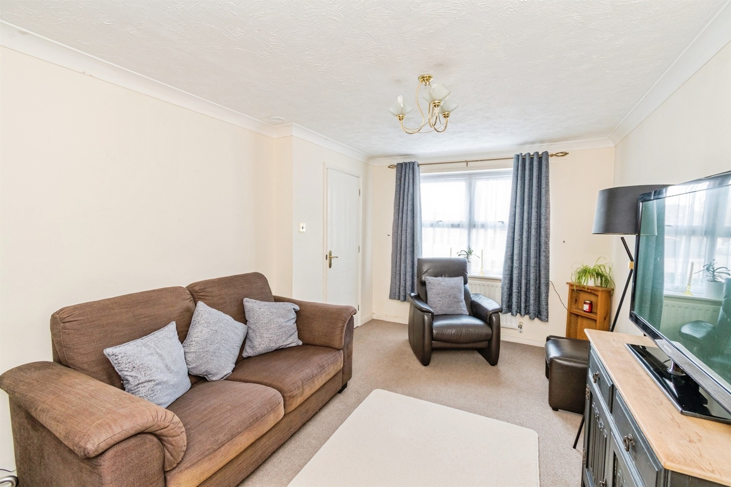 Southampton - 2 Bed Terraced House, Hulton Close, SO19 - To Rent Now ...