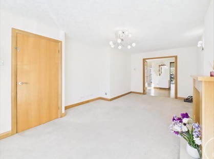 3 Bed Detached House, Oakdene Way, LS17