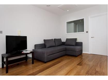 1 Bed Flat, Signal House, SE1