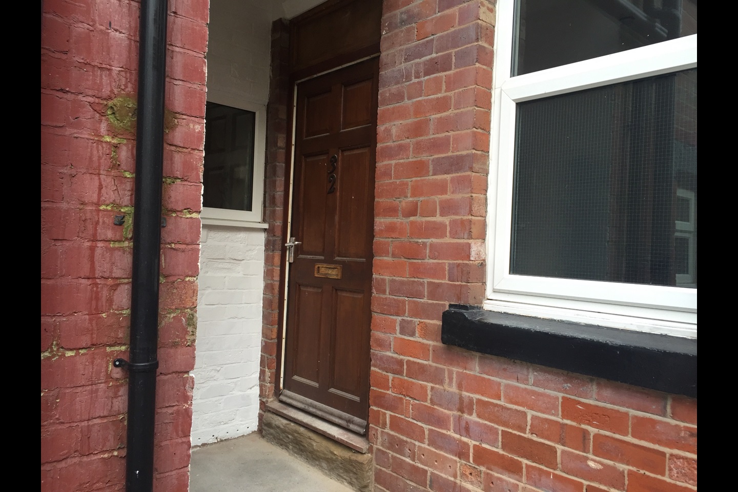2 Bed Flat, Oakwood Avenue, LS8 photo 2