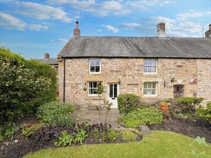 3 Bed Semi-Detached House, Hollins Hill, PR3