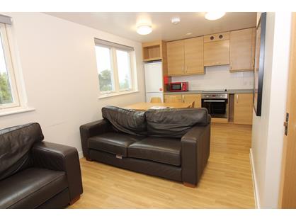 8 Bed Flat, Columbia Lodge, SO16