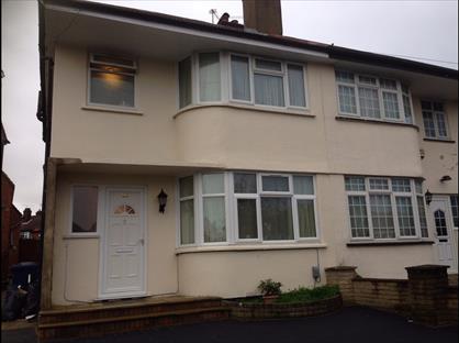 Room in a Shared House, Riverdene, HA8