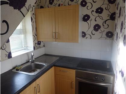 1 Bed Flat, Batley, WF17