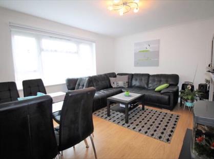 2 Bed Flat, Wellstead Road, E6