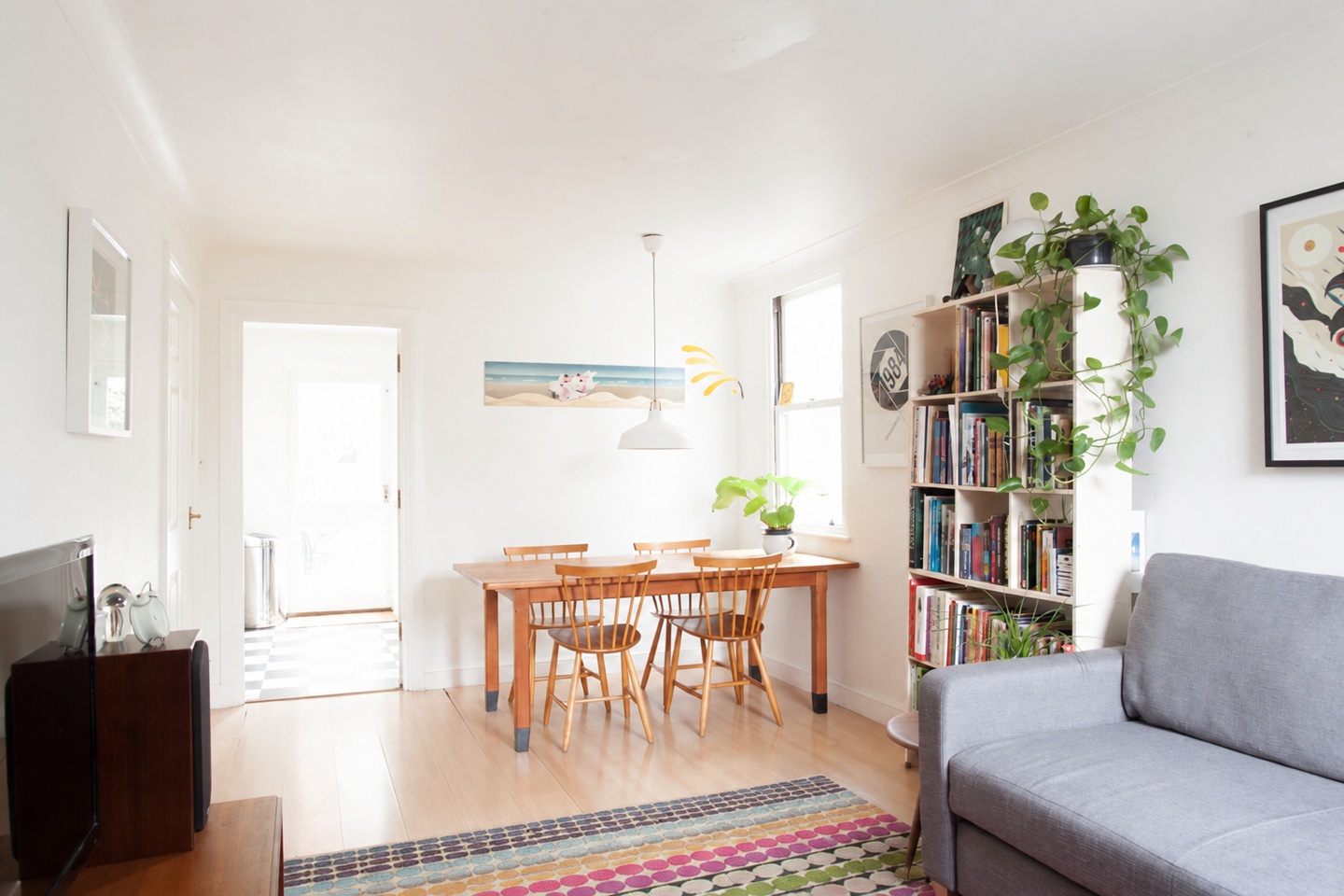 2 Bed Flat, Albion Road, N16 photo 3