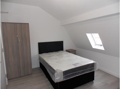 Room in a Shared House, Ampthill Road, L17