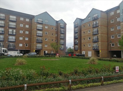 2 Bed Flat, Argent Court, RM17