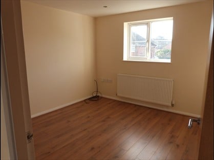 2 Bed Flat, Violet House, NG10