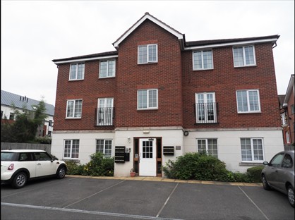 3 Bed Flat, Cherry Croft, LE11