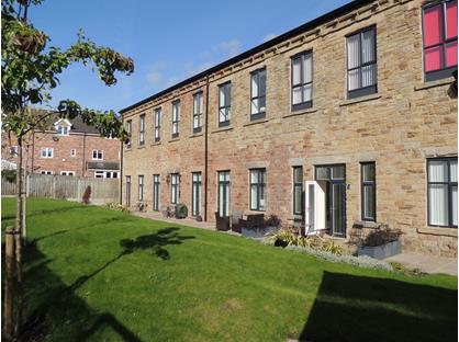 1 Bed Flat, Church Street, WF5