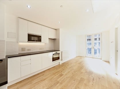 1 Bed Flat, Sutton Court Road, SM1