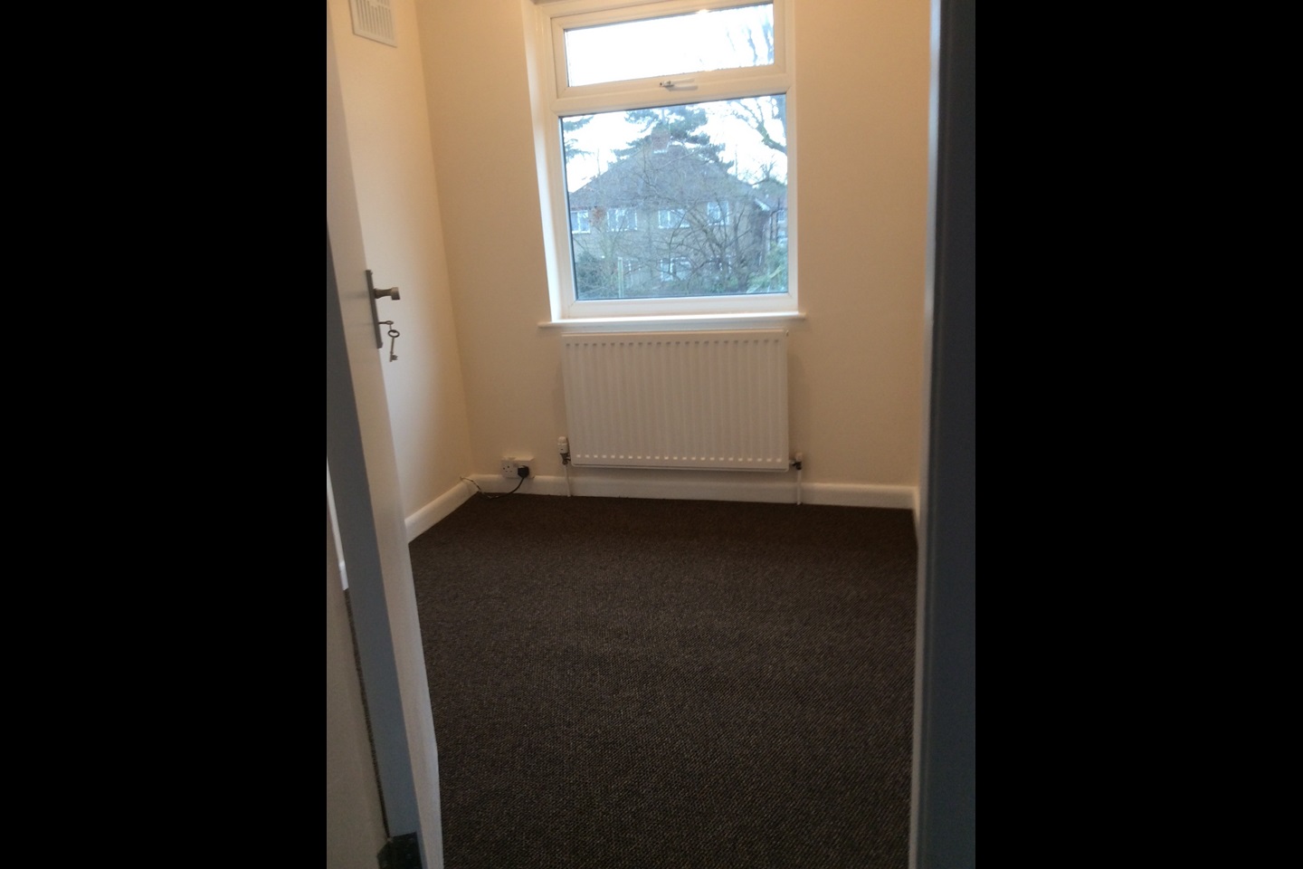 Feltham 2 Bed Elmcroft Close, TW14 To Rent Now for £