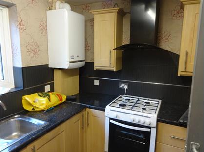 2 Bed Flat, Howard Street, WF17