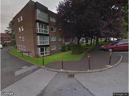 2 Bed Flat, Brentwood Court, M25