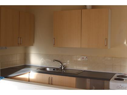 1 Bed Terraced House, Holland Street, WF17