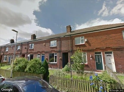 2 Bed Terraced House, Linden Avenue, OL4