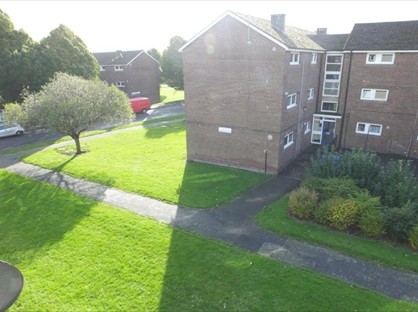 1 Bed Flat, Jordanthorpe, S8