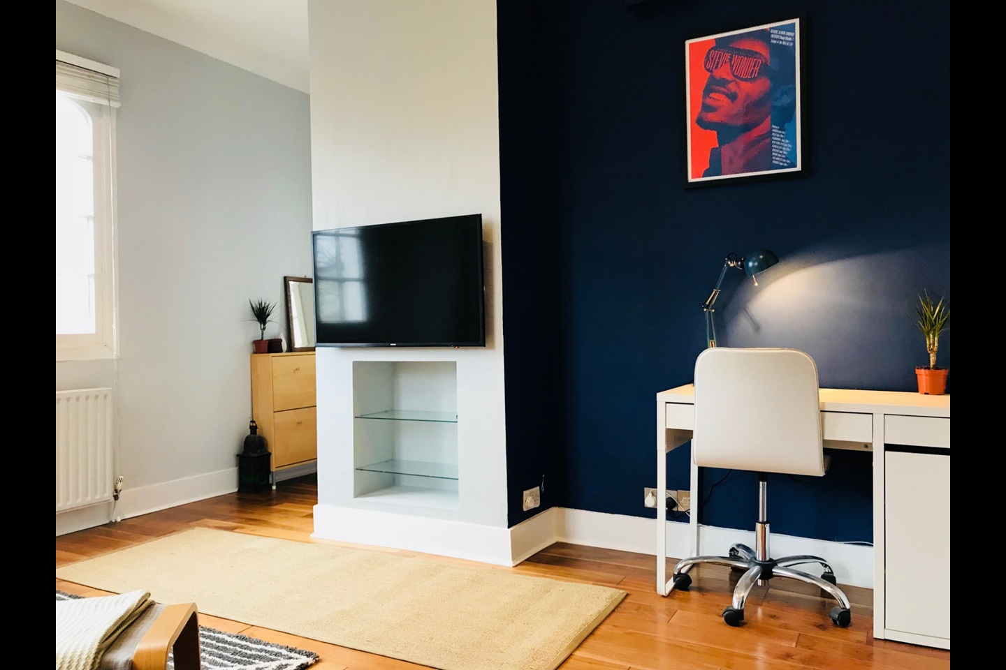 1 Bed Flat, Wells Way, SE5 photo 2