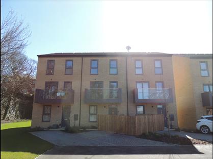 2 Bed Terraced House, Carnforth Avenue, WF1