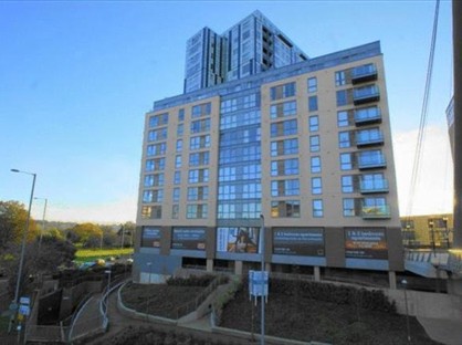 1 Bed Flat, Cotterells, HP1
