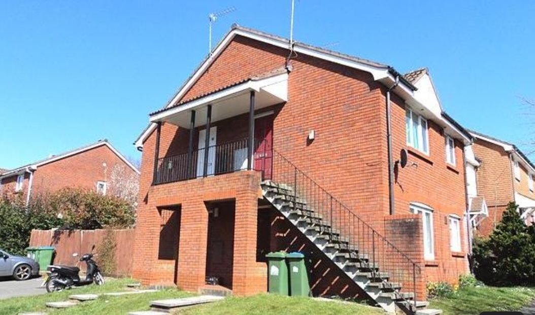 Studio Flat, Springford Gardens, SO16, N1 7GU