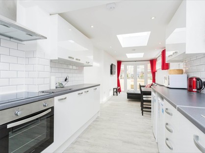 Room in a Shared House, Harold Road, PO4